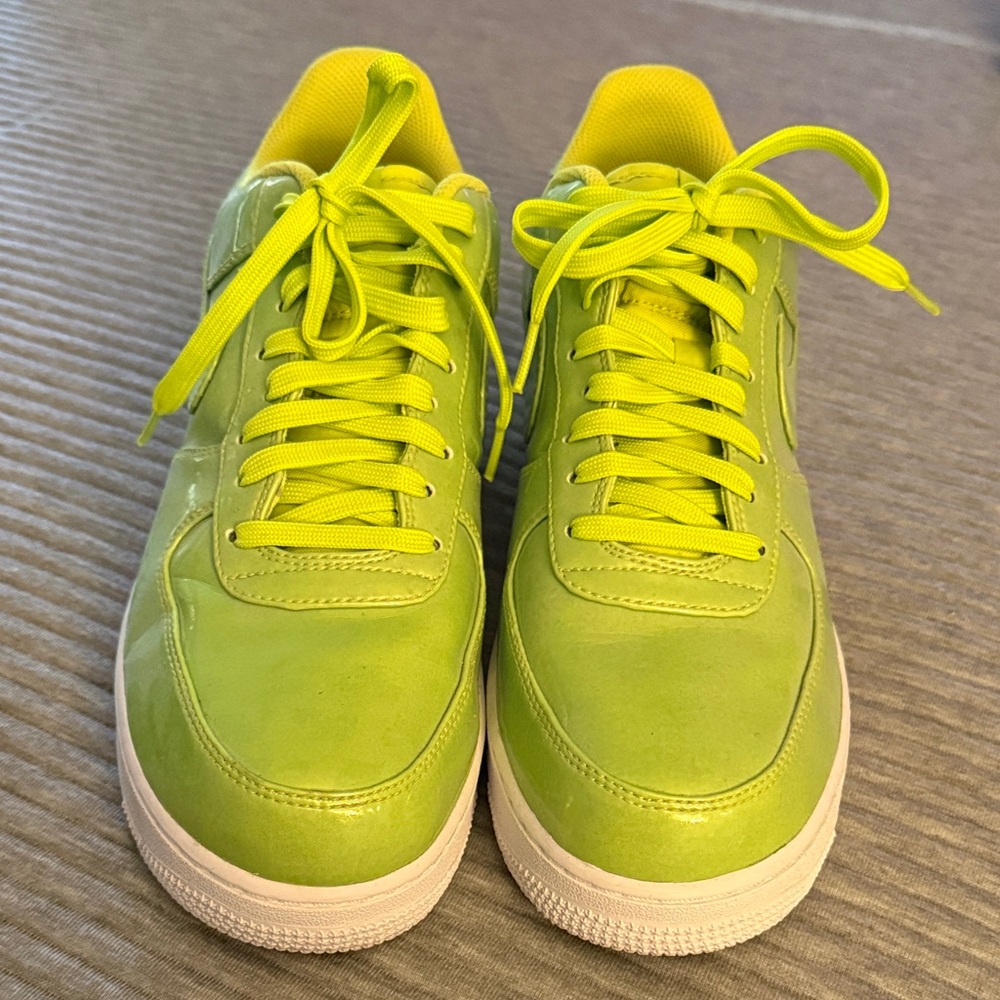 Nike Lime Green Athletic Shoes